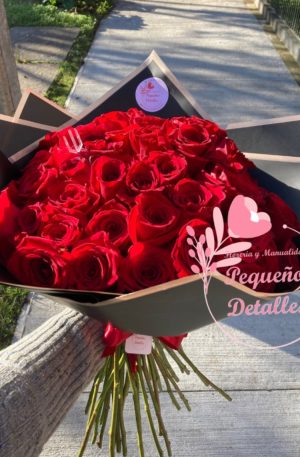 Ramo Buchón 50 rosas