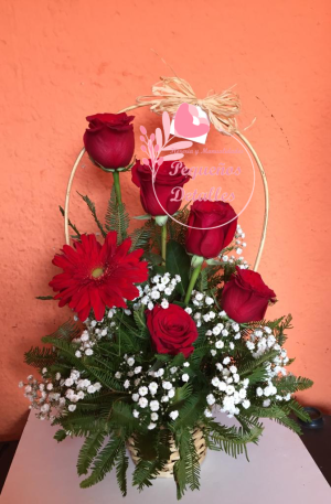 Canasta en Rojos